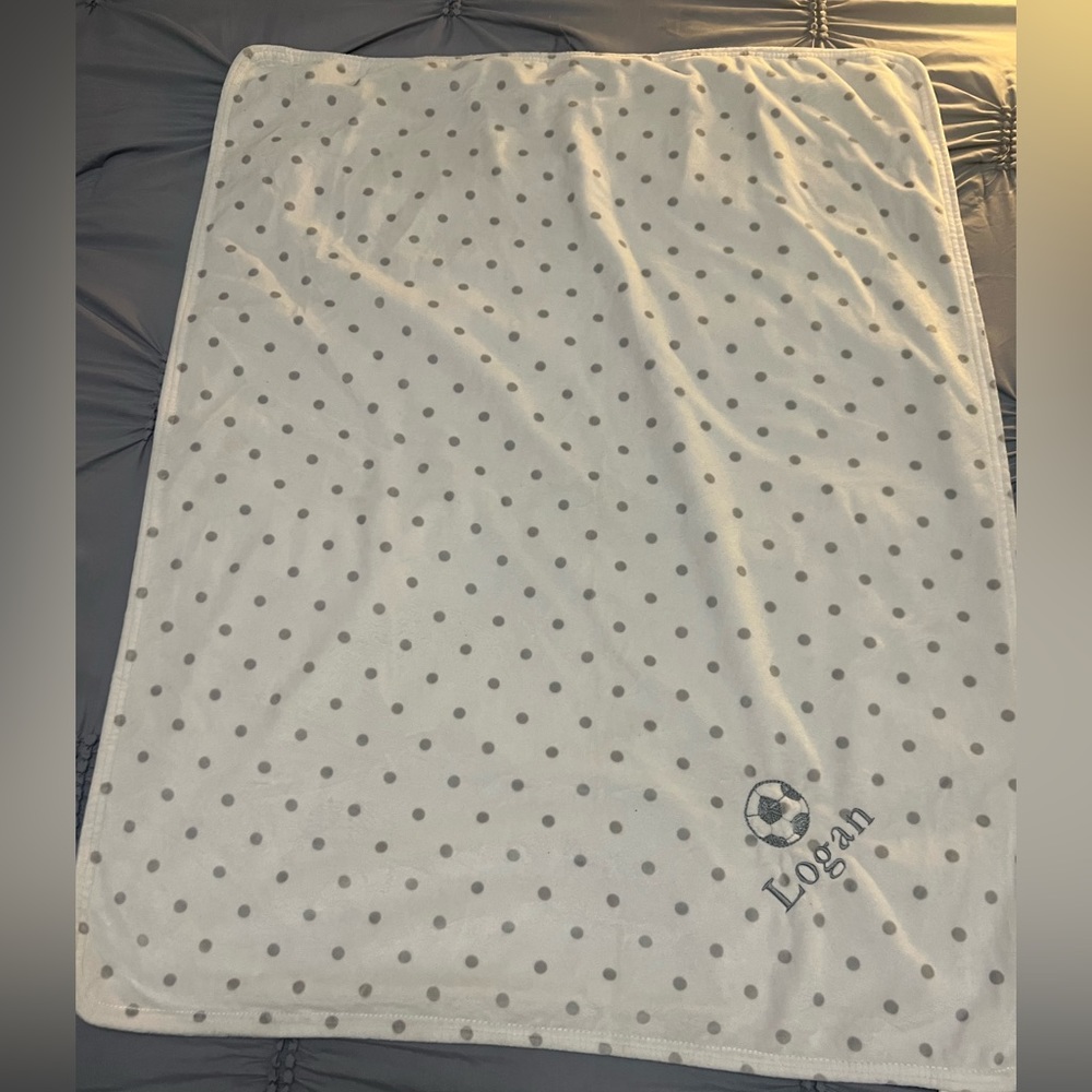🩶🤍⚽️Pottery Barn Kids Dot & Stripe Chamois Blanket🩶🤍⚽️